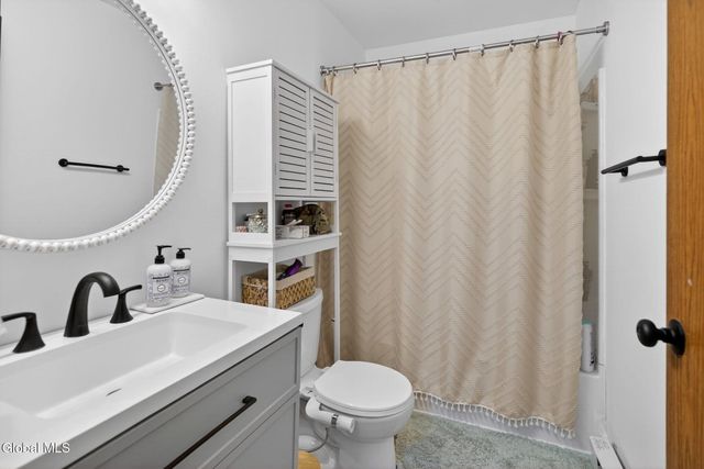 10 Pheasant Run, Waterford, NY 12188