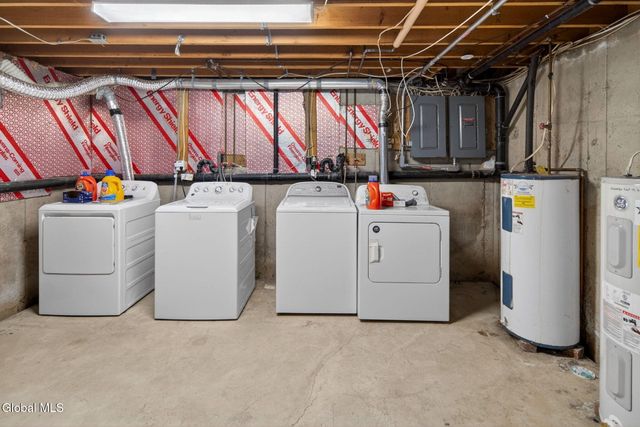 10 Pheasant Run, Waterford, NY 12188