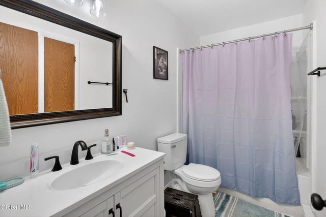 10 Pheasant Run, Waterford, NY 12188