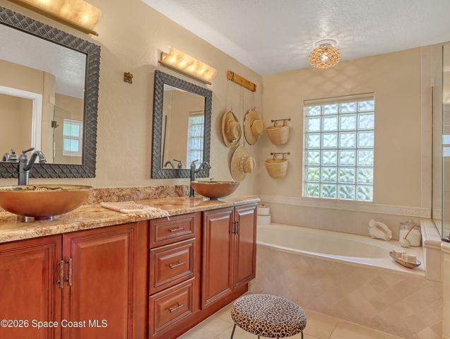 2710 S Courtenay Parkway, Merritt Island, FL 32952