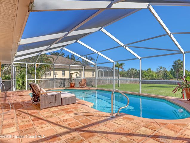 2710 S Courtenay Parkway, Merritt Island, FL 32952