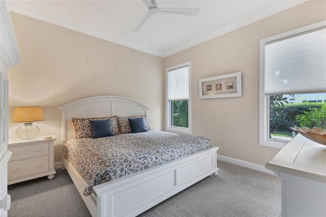 896 MACEWEN DRIVE, Osprey, FL 34229