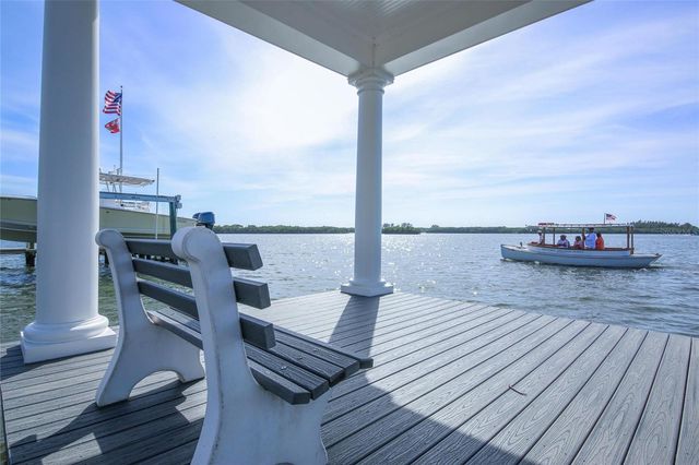 896 MACEWEN DRIVE, Osprey, FL 34229