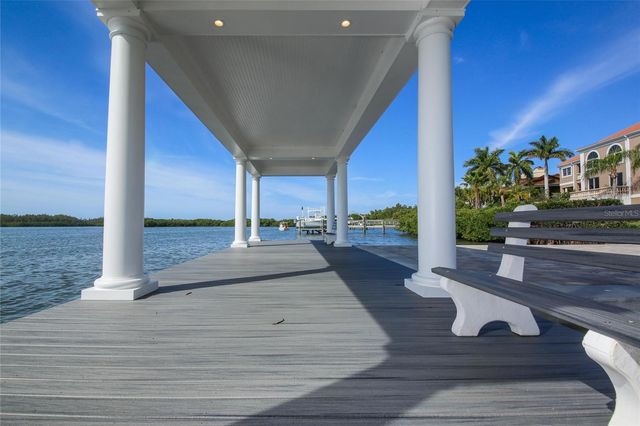 896 MACEWEN DRIVE, Osprey, FL 34229