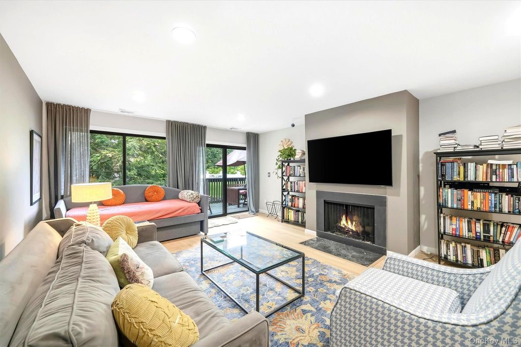 347 Martling Avenue, Tarrytown, NY 10591 — photo 4