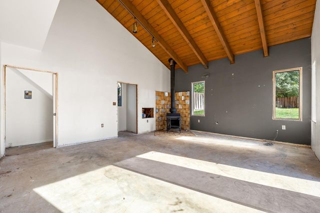 876 Dry Creek Road, Campbell, CA 95008