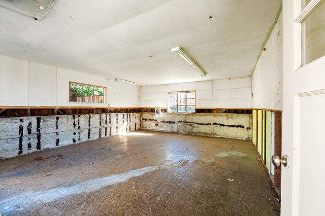 876 Dry Creek Road, Campbell, CA 95008