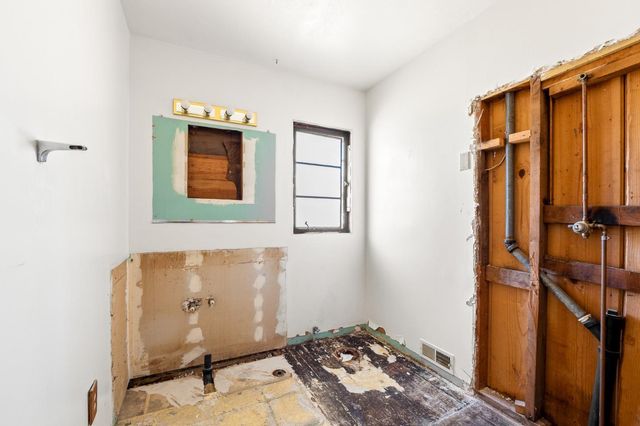 876 Dry Creek Road, Campbell, CA 95008