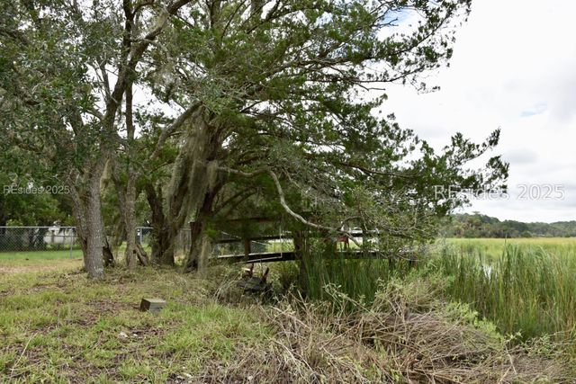 14 Stoney Landing Rd, Bluffton, SC 29910