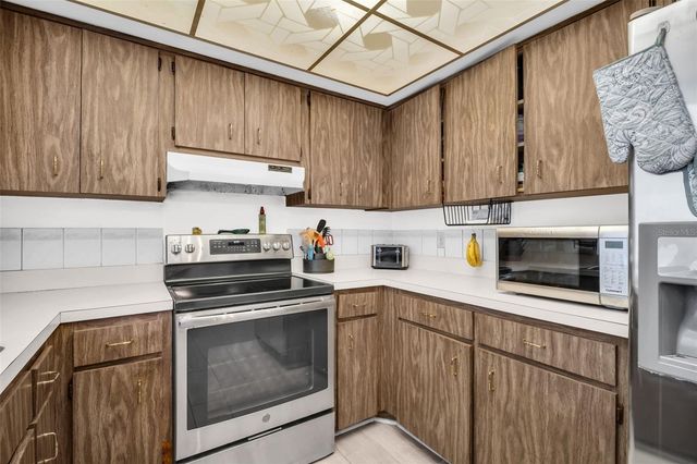 2023 DODGE STREET, Clearwater, FL 33760