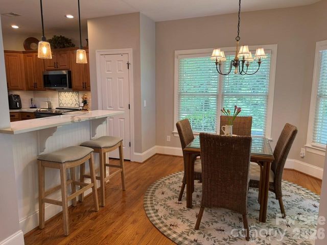 914 Players Ridge Road, Hickory, NC 28601