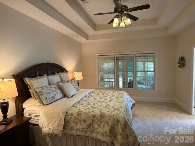 914 Players Ridge Road, Hickory, NC 28601