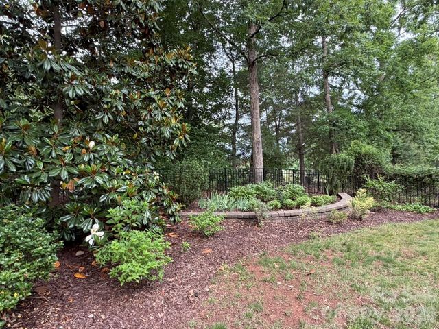 914 Players Ridge Road, Hickory, NC 28601