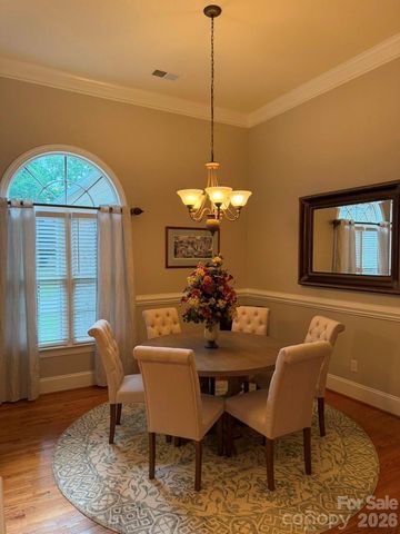 914 Players Ridge Road, Hickory, NC 28601