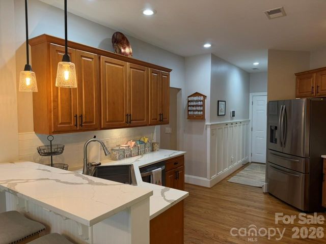 914 Players Ridge Road, Hickory, NC 28601