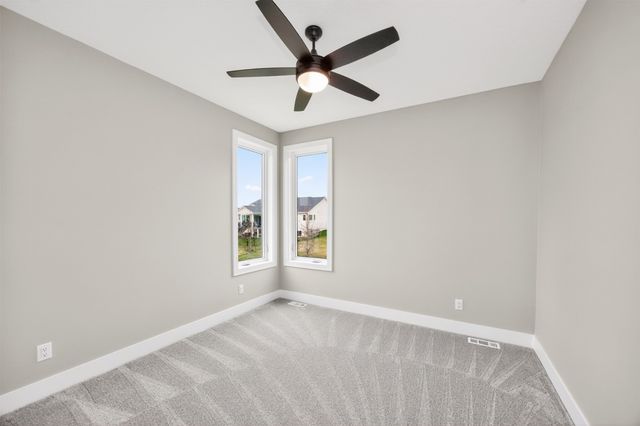 4640 Centennial Boulevard, Urbandale, IA 50323