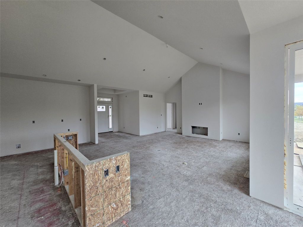 4640 Centennial Boulevard, Urbandale, IA 50323