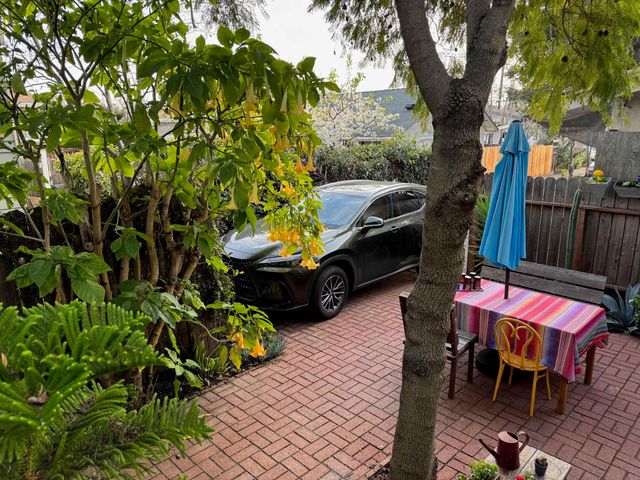 3577 Brookdale Avenue, Oakland, CA 94619