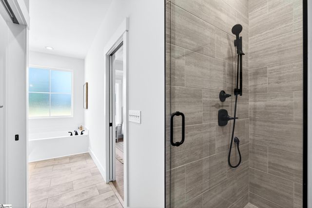 61 Mccauley Lane, Travelers Rest, SC 29690