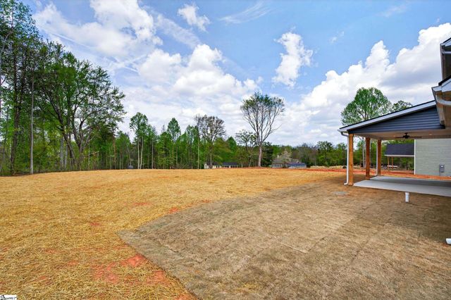 61 Mccauley Lane, Travelers Rest, SC 29690