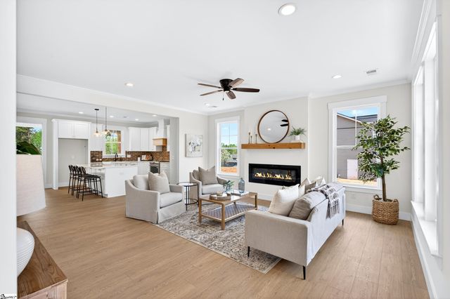 61 Mccauley Lane, Travelers Rest, SC 29690