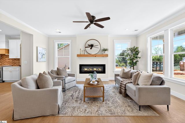 61 Mccauley Lane, Travelers Rest, SC 29690