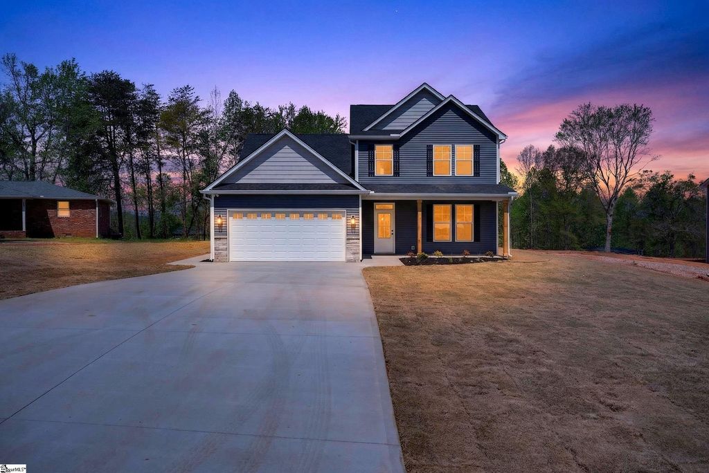 61 Mccauley Lane, Travelers Rest, SC 29690