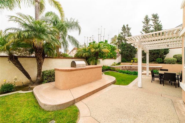 20325 Via Almeria, Yorba Linda, CA 92887