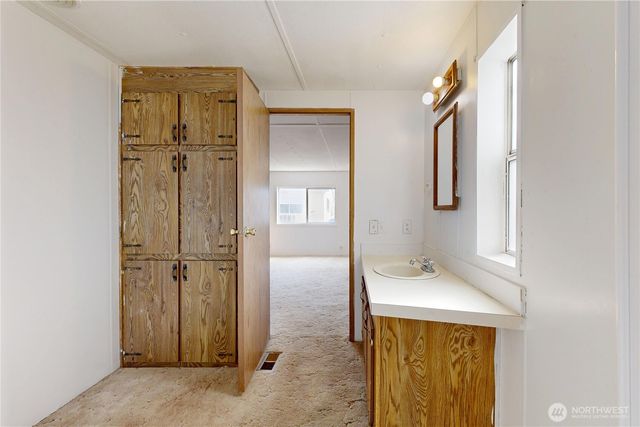 976 NE Dawson Avenue, College Place, WA 99324