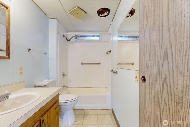 976 NE Dawson Avenue, College Place, WA 99324