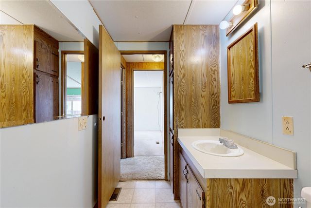 976 NE Dawson Avenue, College Place, WA 99324