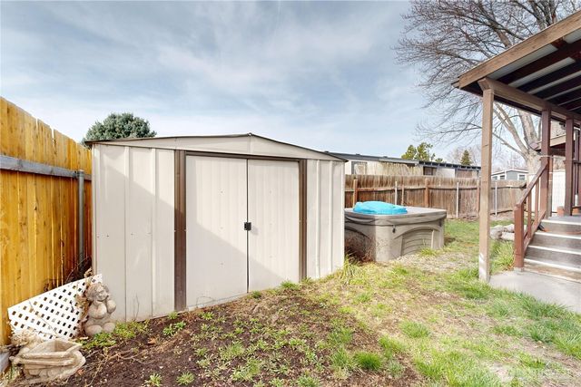 976 NE Dawson Avenue, College Place, WA 99324