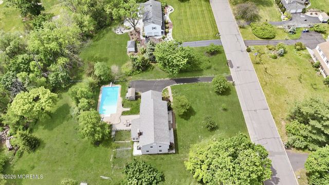 11 Hiland Drive, Hillsborough, NJ 08844