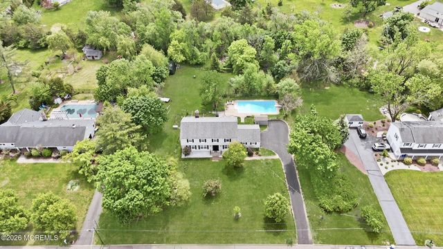 11 Hiland Drive, Hillsborough, NJ 08844