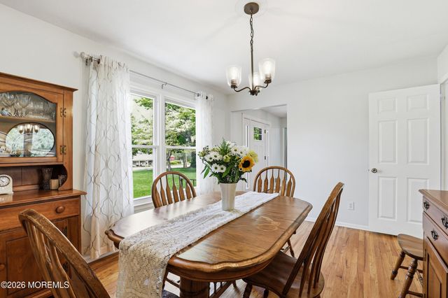 11 Hiland Drive, Hillsborough, NJ 08844