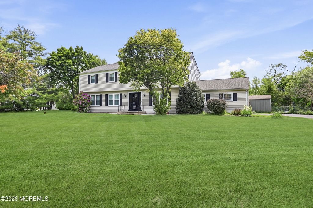 11 Hiland Drive, Hillsborough, NJ 08844