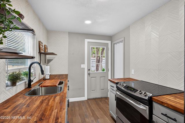 1741 TYLER Street, Jacksonville, FL 32209