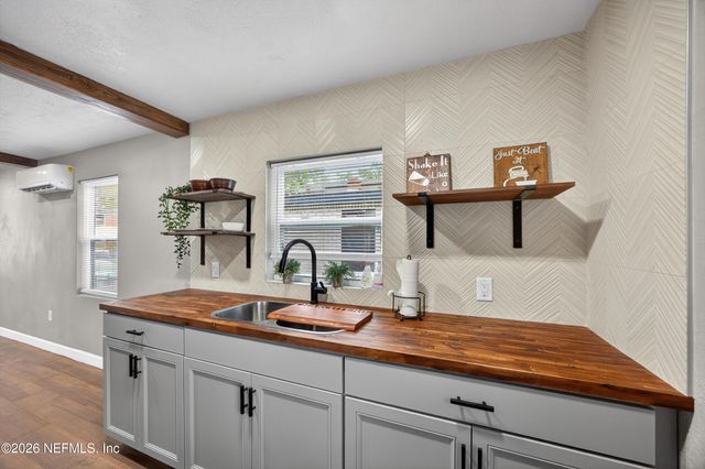 1741 TYLER Street, Jacksonville, FL 32209