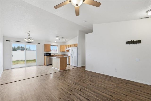 4520 S Carnation Rd, Spokane, WA 99224