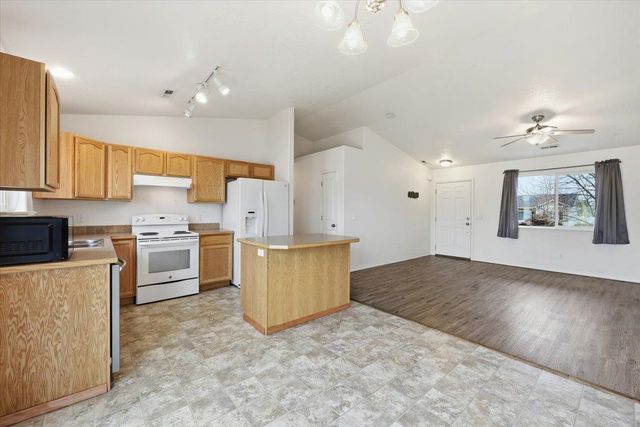 4520 S Carnation Rd, Spokane, WA 99224