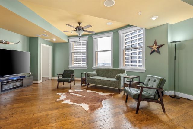 411 W 7th Street 806, Fort Worth, TX 76102