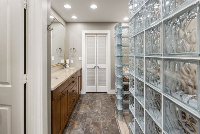 411 W 7th Street 806, Fort Worth, TX 76102