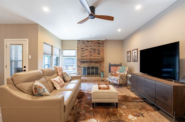 12423 Montego Plaza, Dallas, TX 75230