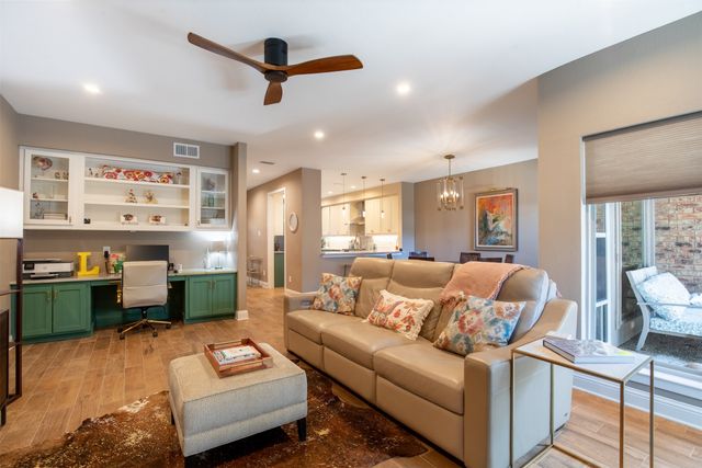 12423 Montego Plaza, Dallas, TX 75230