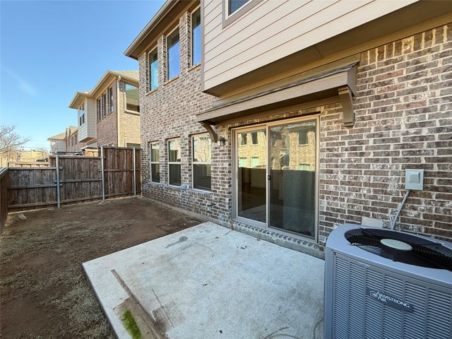 2733 Starburst Drive, Little Elm, TX 75068