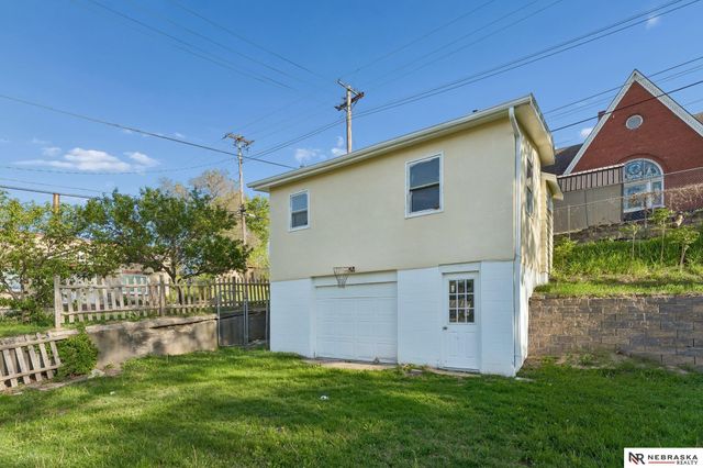 701 Avenue A Avenue, Plattsmouth, NE 68048