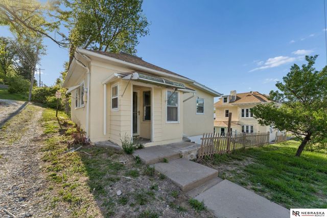 701 Avenue A Avenue, Plattsmouth, NE 68048