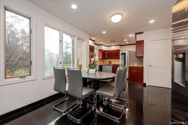 18 Locust Drive, Great Neck, NY 11021