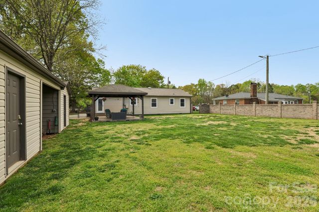 9202 Elgin Drive, Charlotte, NC 28214