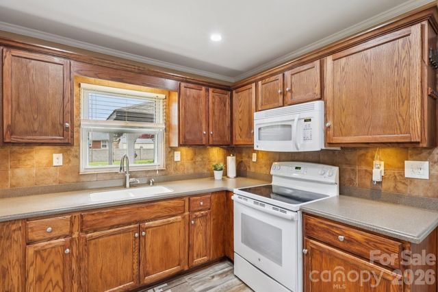 9202 Elgin Drive, Charlotte, NC 28214